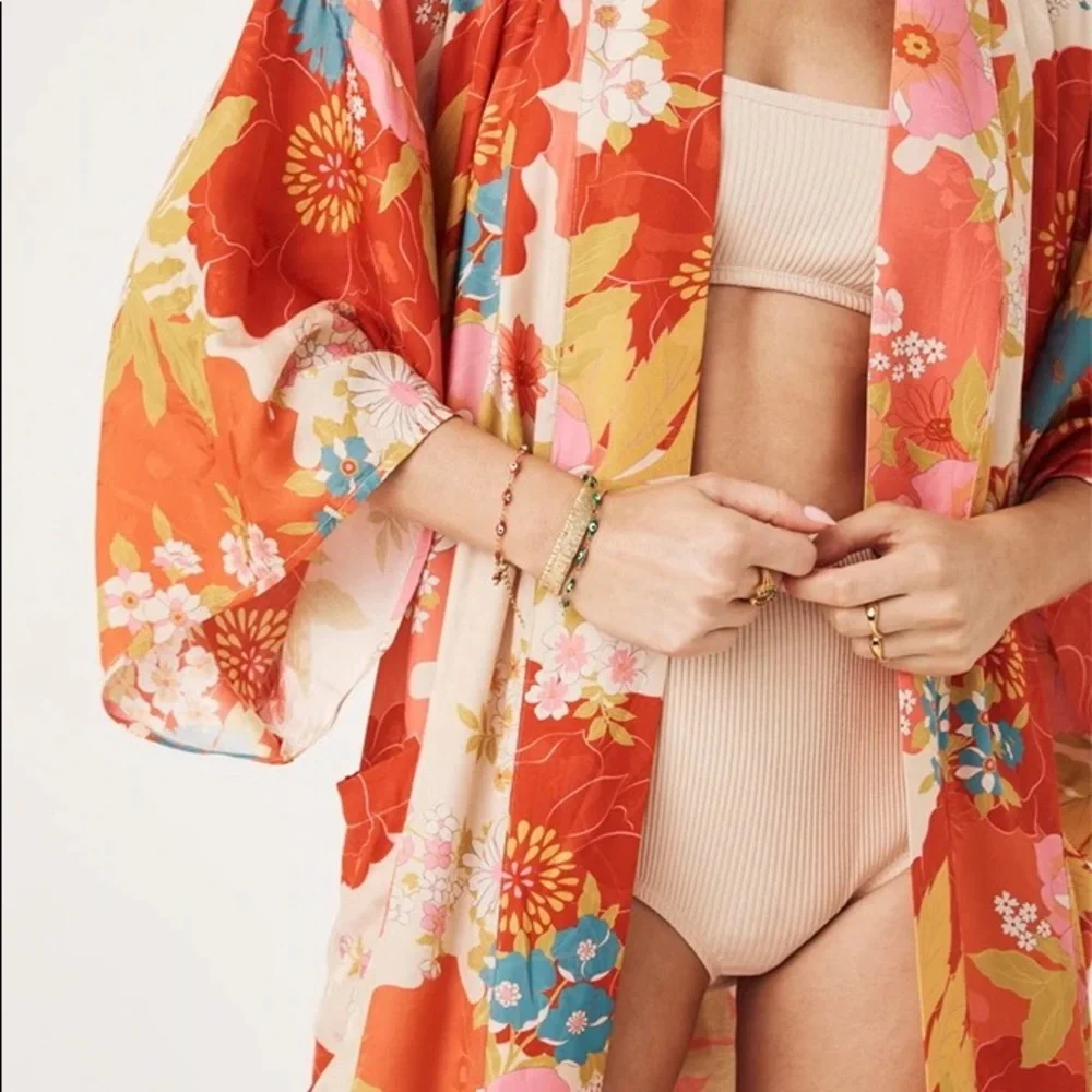 Tyler Maxi Robe - Picture 2 of 5